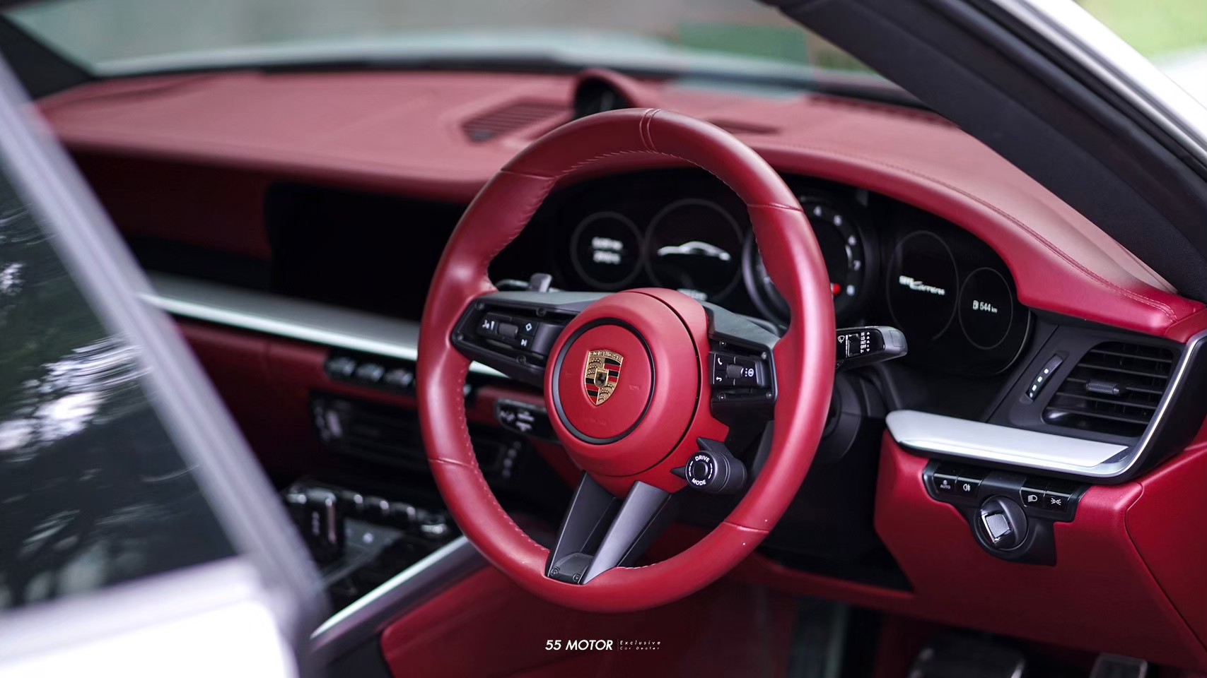 2021 Porsche Carrera 992 สีเทา (รูปที่ 8)
