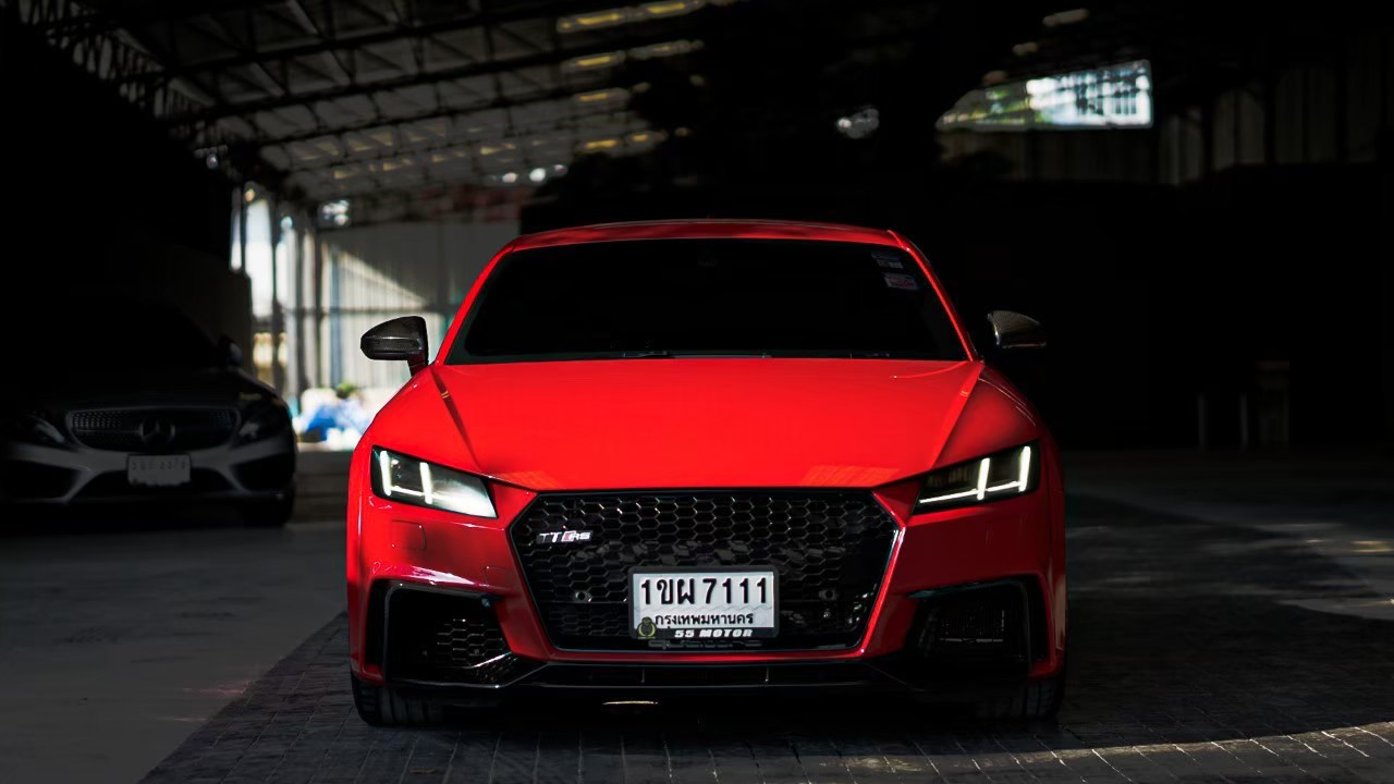 2018 Audi TT Mk3 8S TT สีแดง