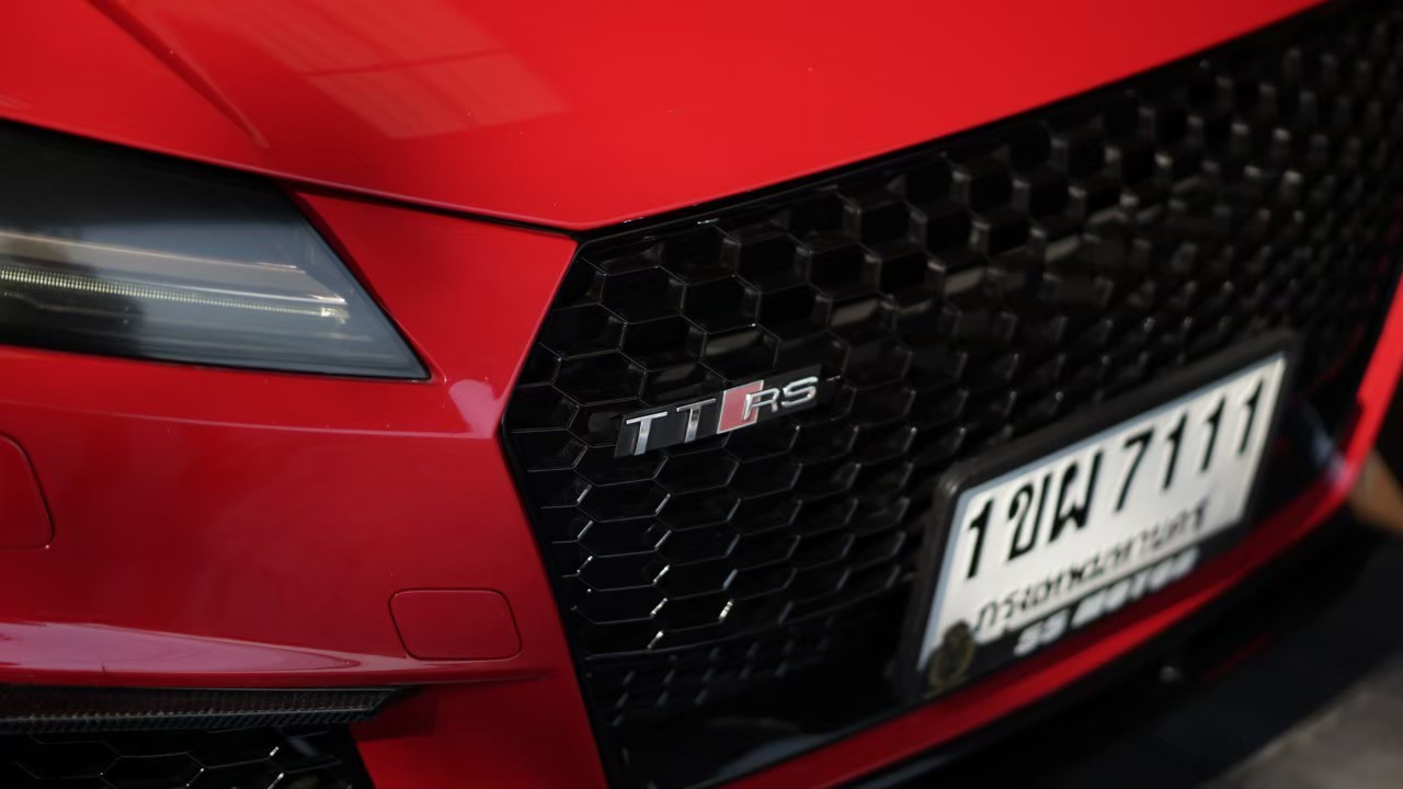 2018 Audi TT Mk3 8S TT สีแดง (รูปที่ 10)