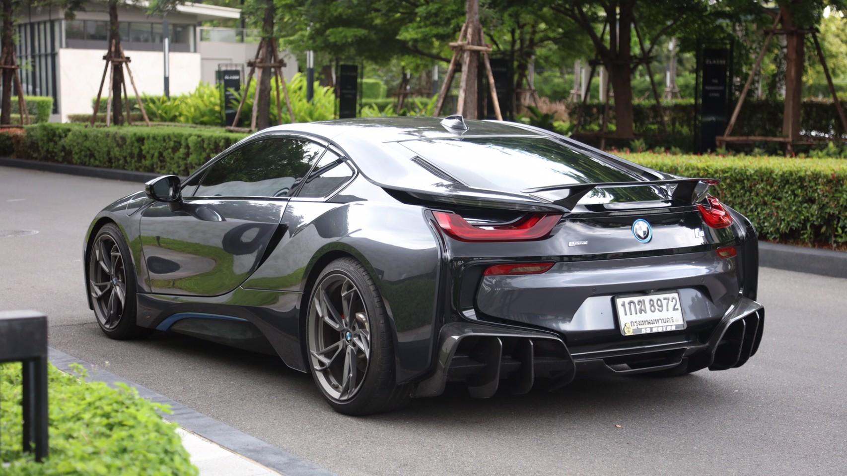 2015 BMW i8 สีดำ (รูปที่ 10)