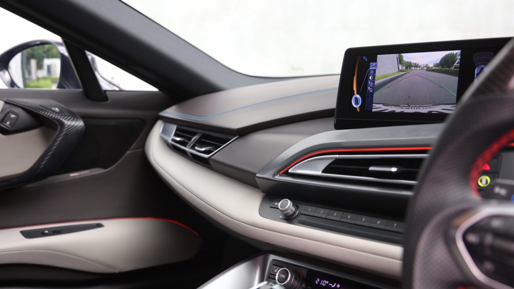 2015 BMW i8 สีดำ (รูปที่ 3)