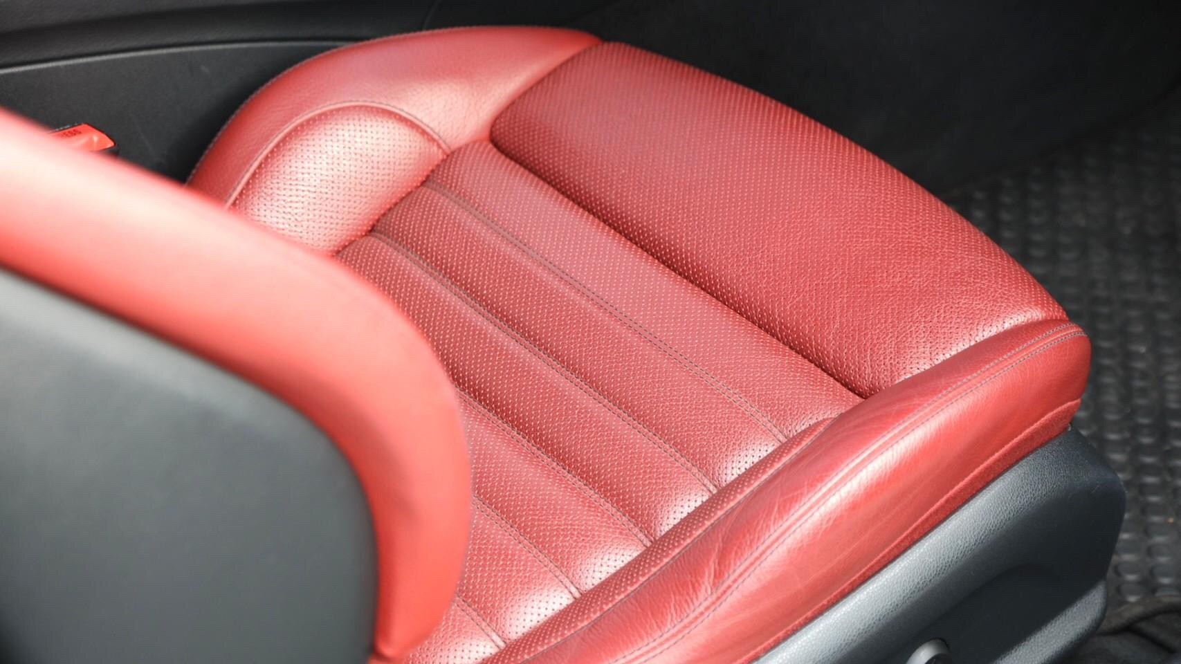 2017 Mercedes-Benz C-Class W205 C250 สีเงิน (รูปที่ 3)