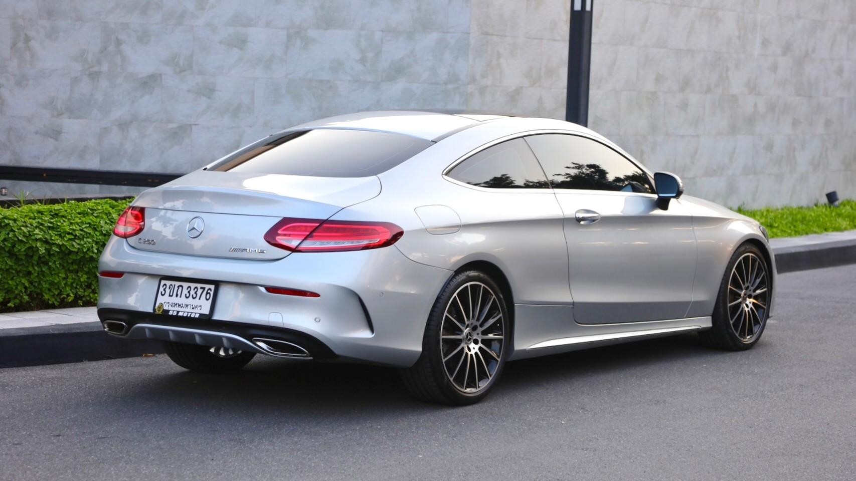 2017 Mercedes-Benz C-Class W205 C250 สีเงิน (รูปที่ 12)