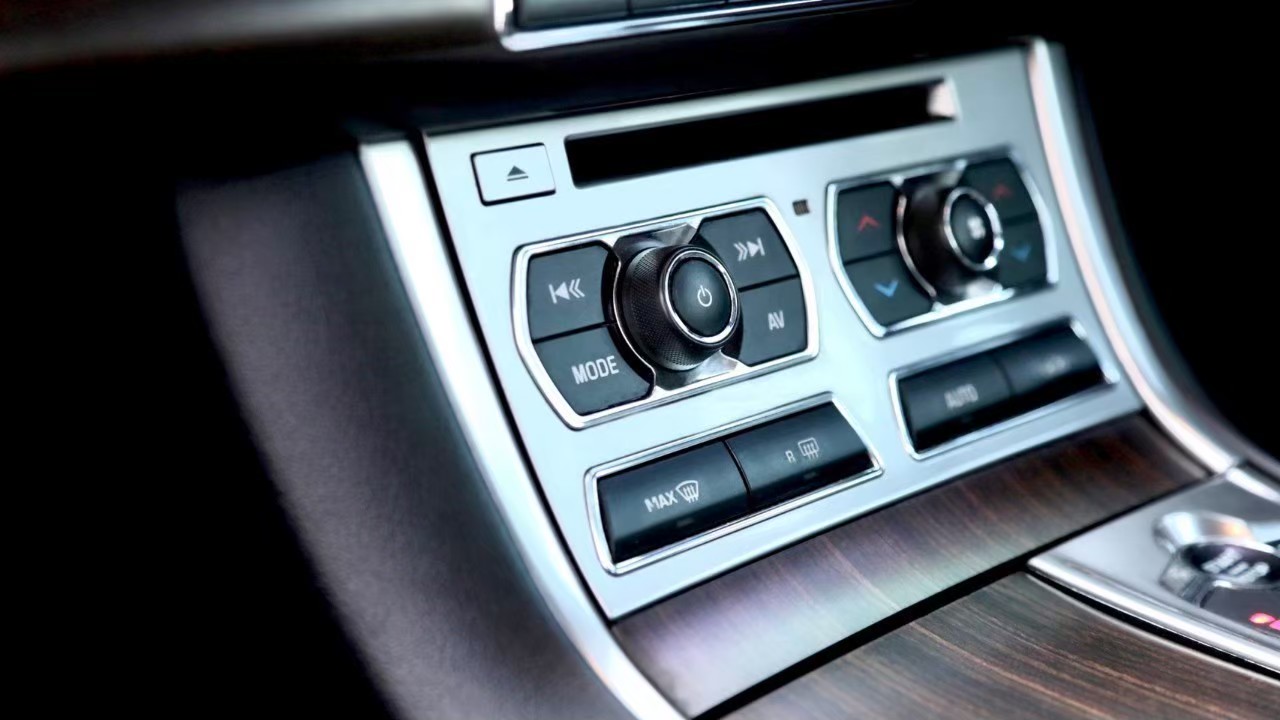 2012 Jaguar XF (X260) สีขาว (รูปที่ 3)