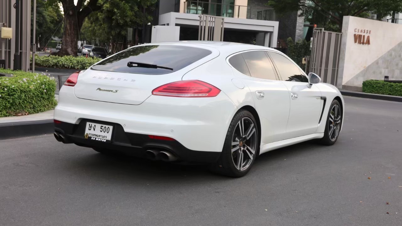 2014 Porsche Panamera S E-Hybrid สีขาว (รูปที่ 11)