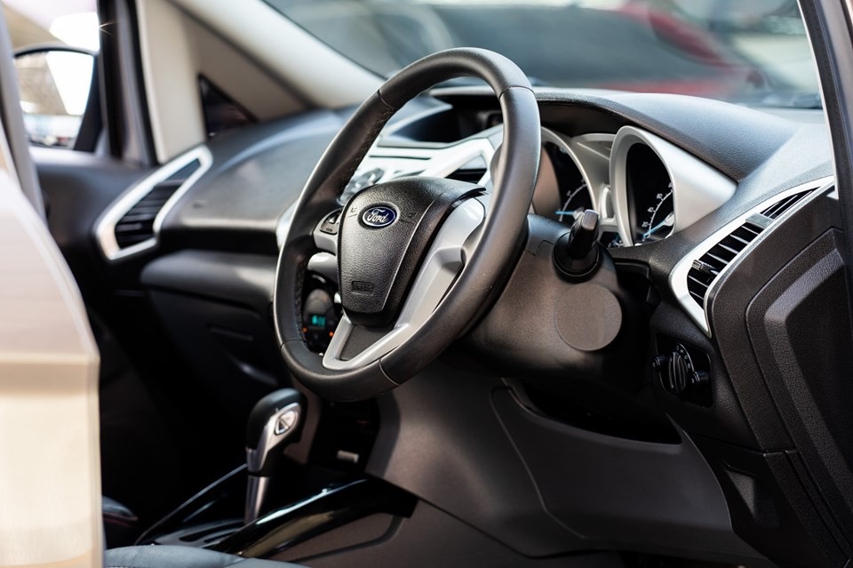Ford EcoSport ปี 2014 สีเทา (รูปที่ 10)