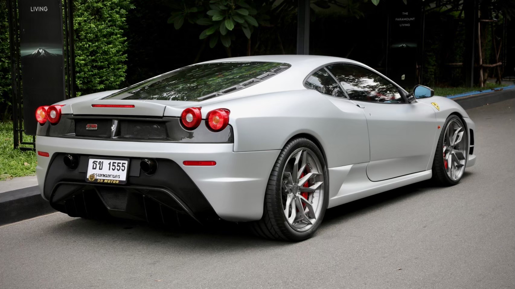 2007 Ferrari F430 สีเทา