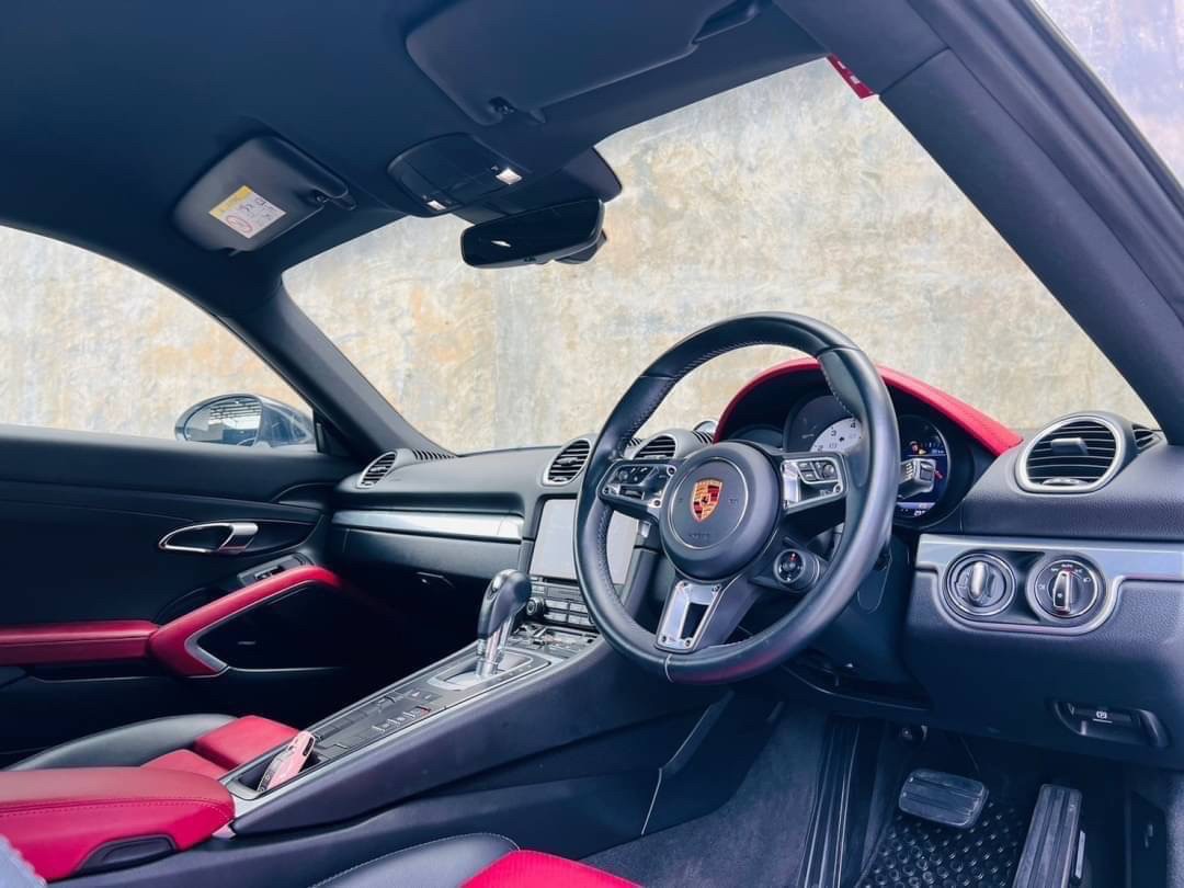 2017 Porsche Cayman 718 สีขาว (รูปที่ 2)
