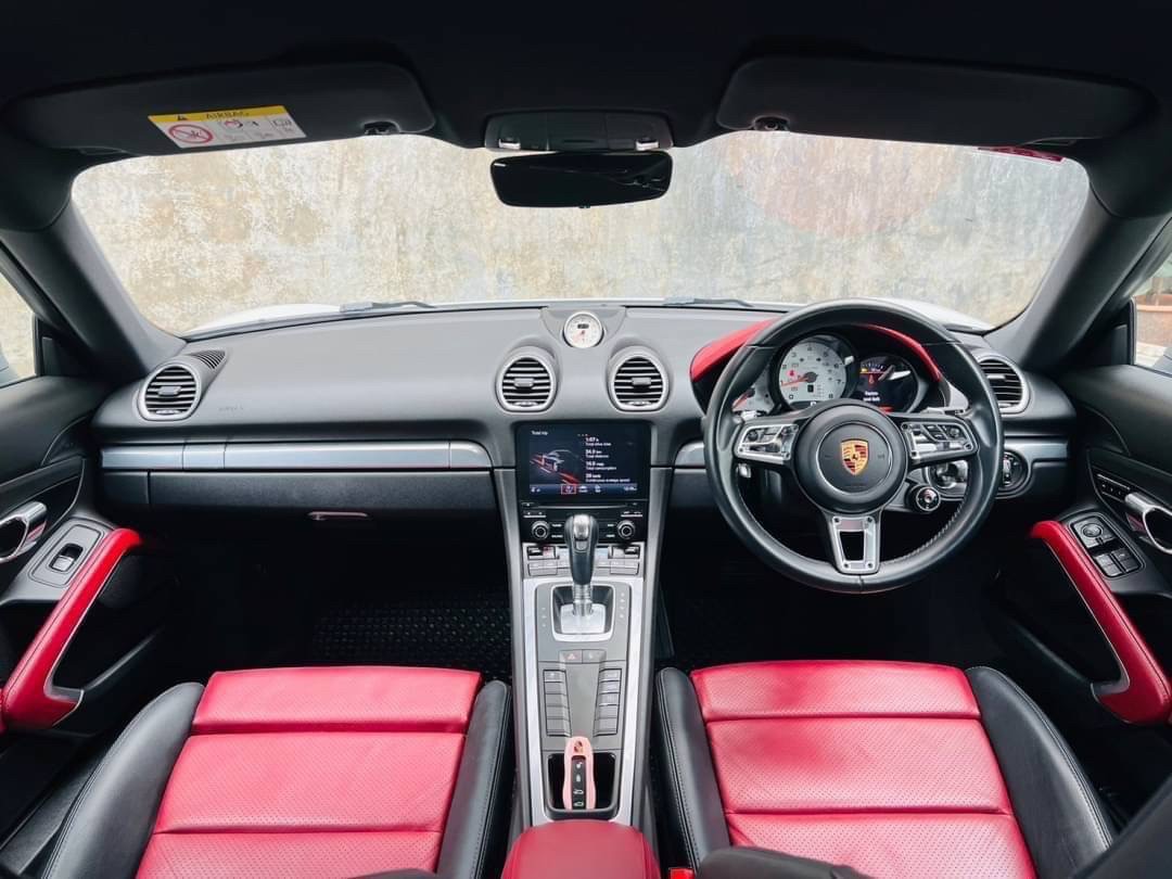 2017 Porsche Cayman 718 สีขาว (รูปที่ 9)