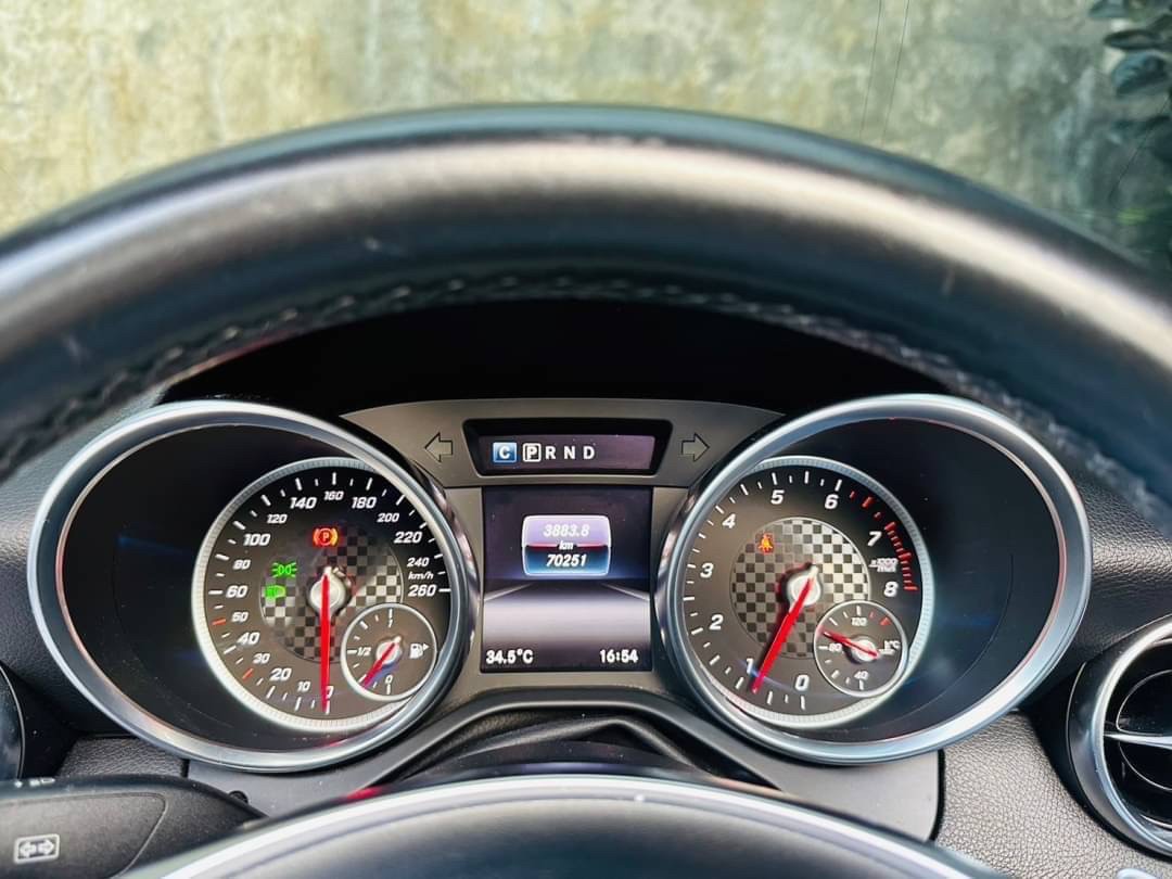 2017 Mercedes-Benz SLC300 AMG Dynamic Facelift สีแดง (รูปที่ 7)