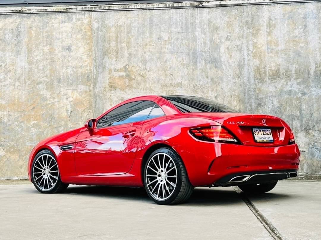 2017 Mercedes-Benz SLC300 AMG Dynamic Facelift สีแดง