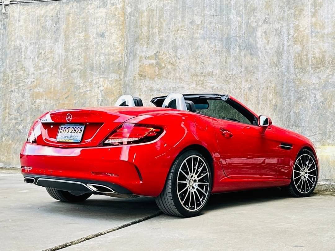 2017 Mercedes-Benz SLC300 AMG Dynamic Facelift สีแดง (รูปที่ 4)