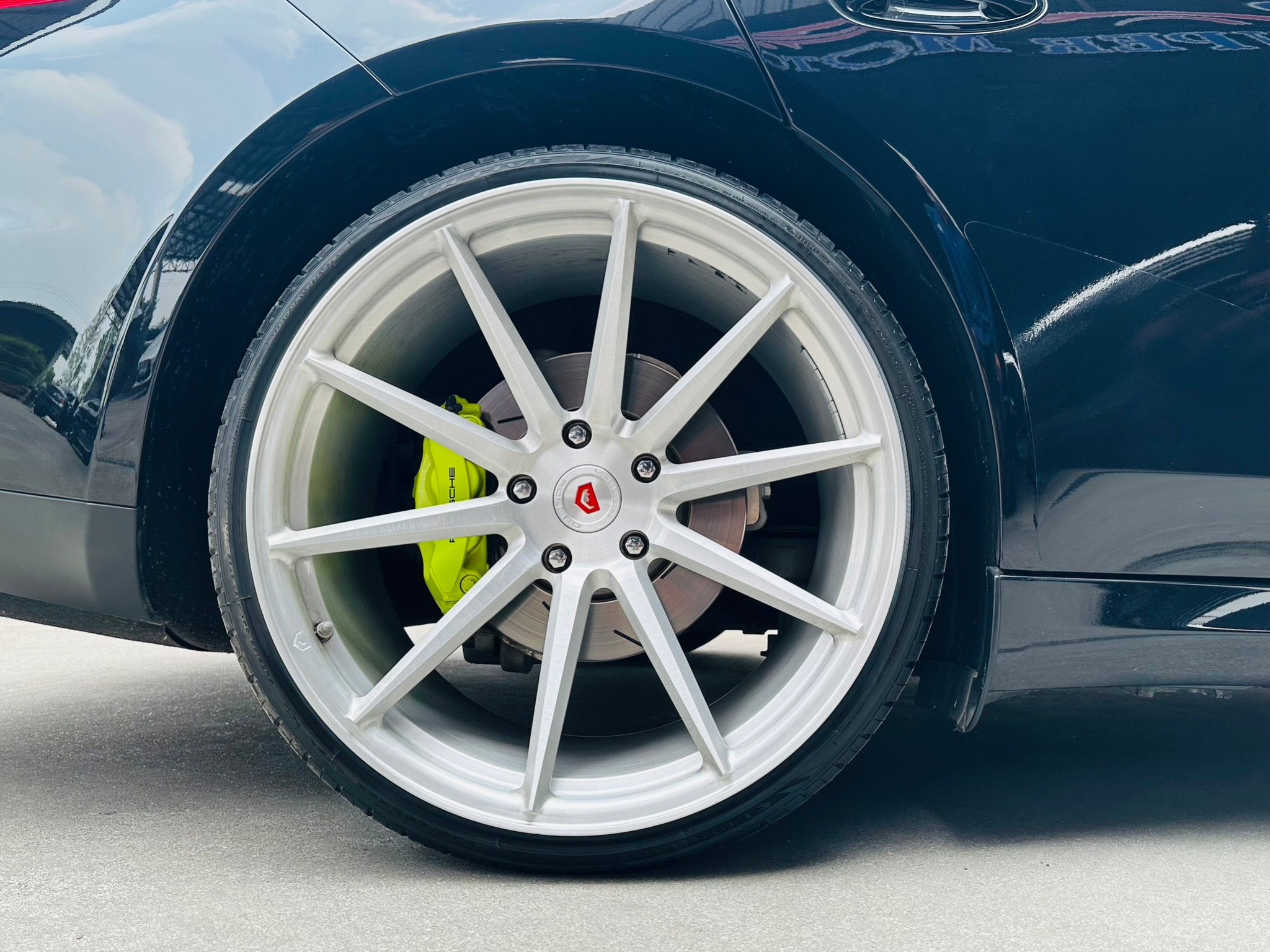 2015 Porsche Panamera สีดำ (รูปที่ 11)