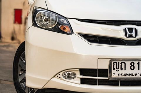Honda Freed ปี 2011 สีขาว (รูปที่ 3)
