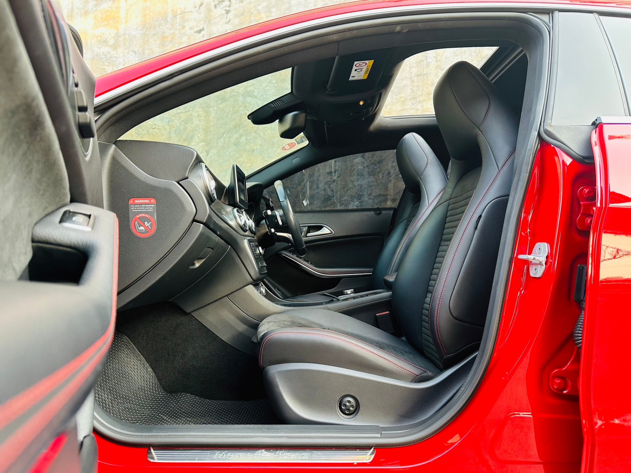2017 Mercedes-Benz CLA-Class C118 CLA250 สีแดง (รูปที่ 10)