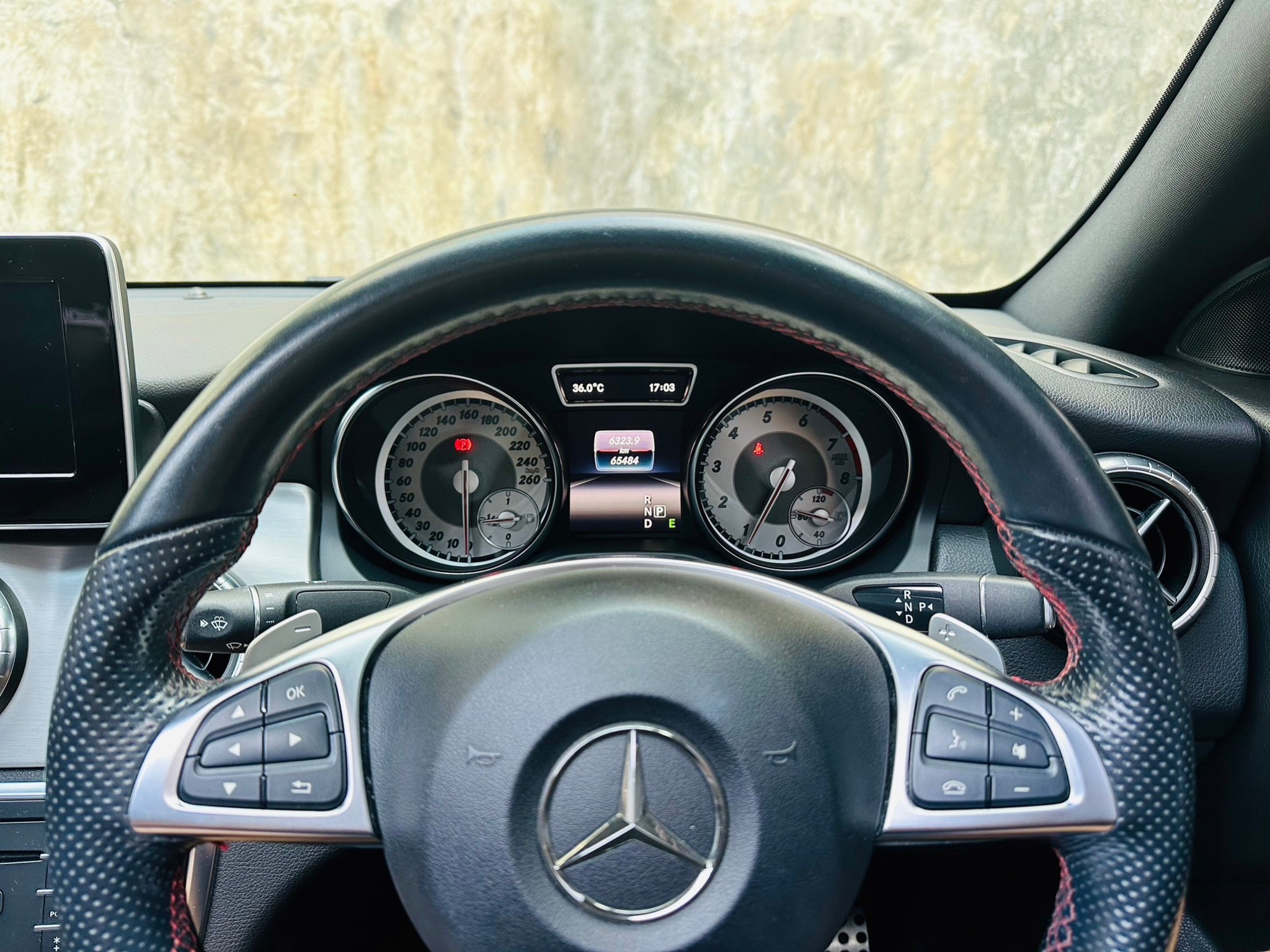 2017 Mercedes-Benz CLA-Class C118 CLA250 สีแดง (รูปที่ 16)