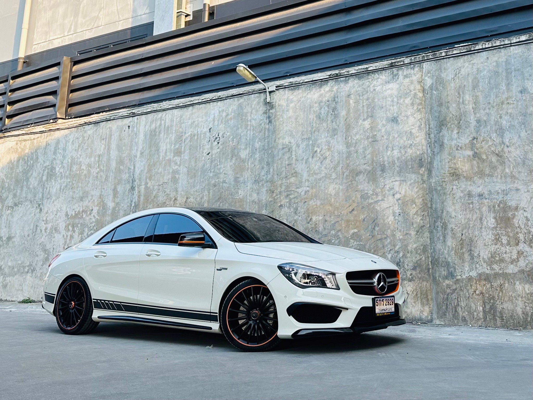2016 Mercedes-Benz CLA-Class C118 CLA45 สีขาว (รูปที่ 11)