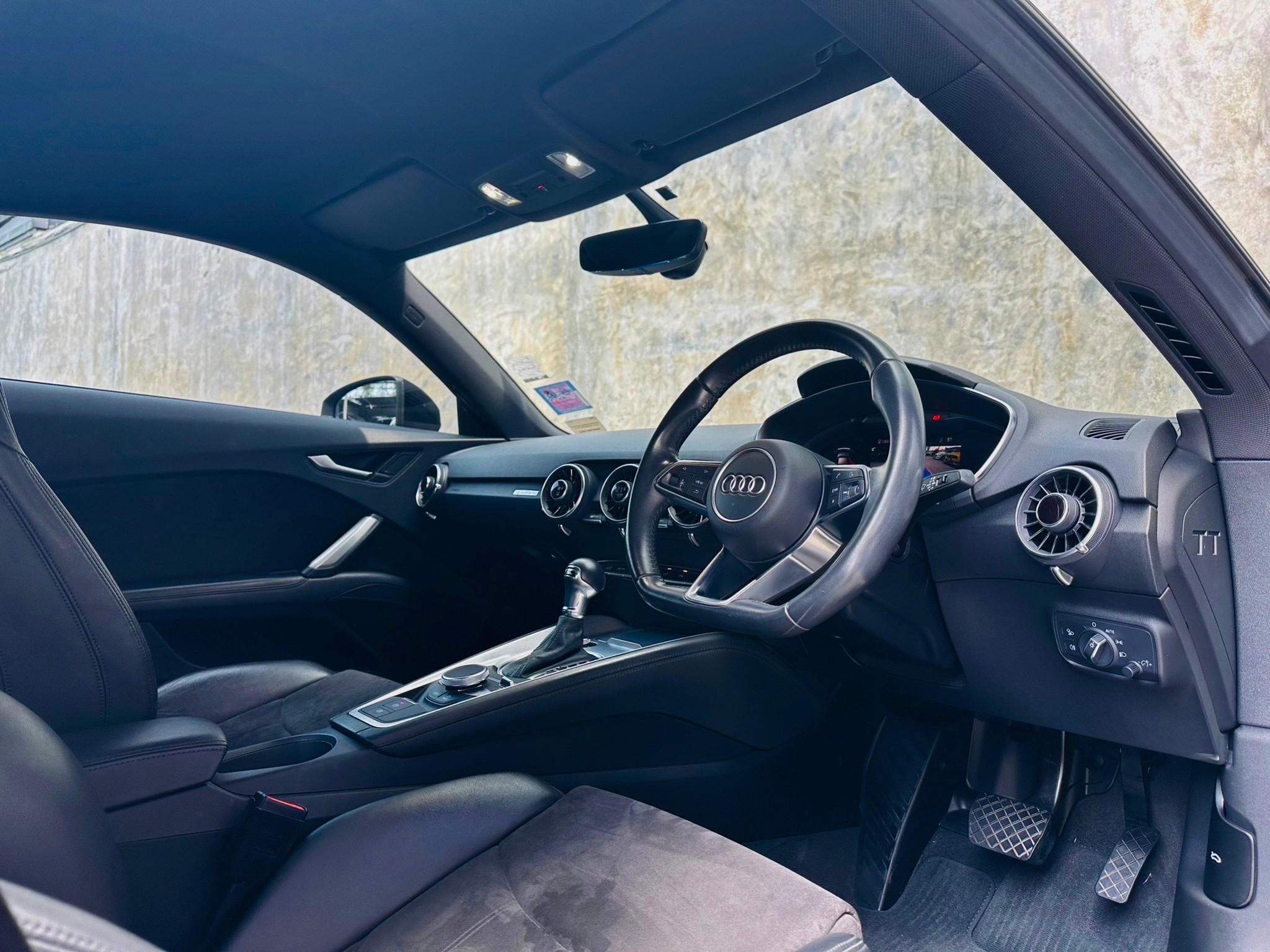 2020 Audi 2.0 Coupe’ 45 TFSI quattro S-Line สีดำ (รูปที่ 14)