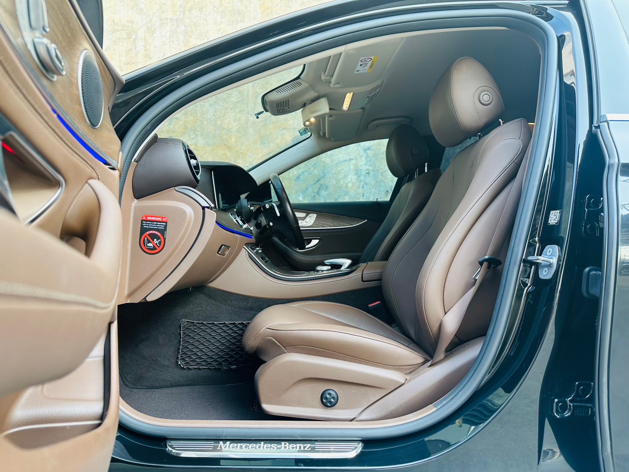 2019 Mercedes-Benz 2.0 EXCLUSIVE PLUG in HYBRID สีดำ (รูปที่ 12)