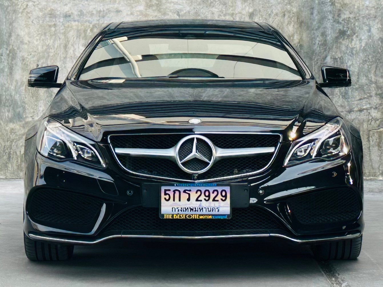 2014 Mercedes-Benz E200 COUPE CG สีดำ (รูปที่ 5)
