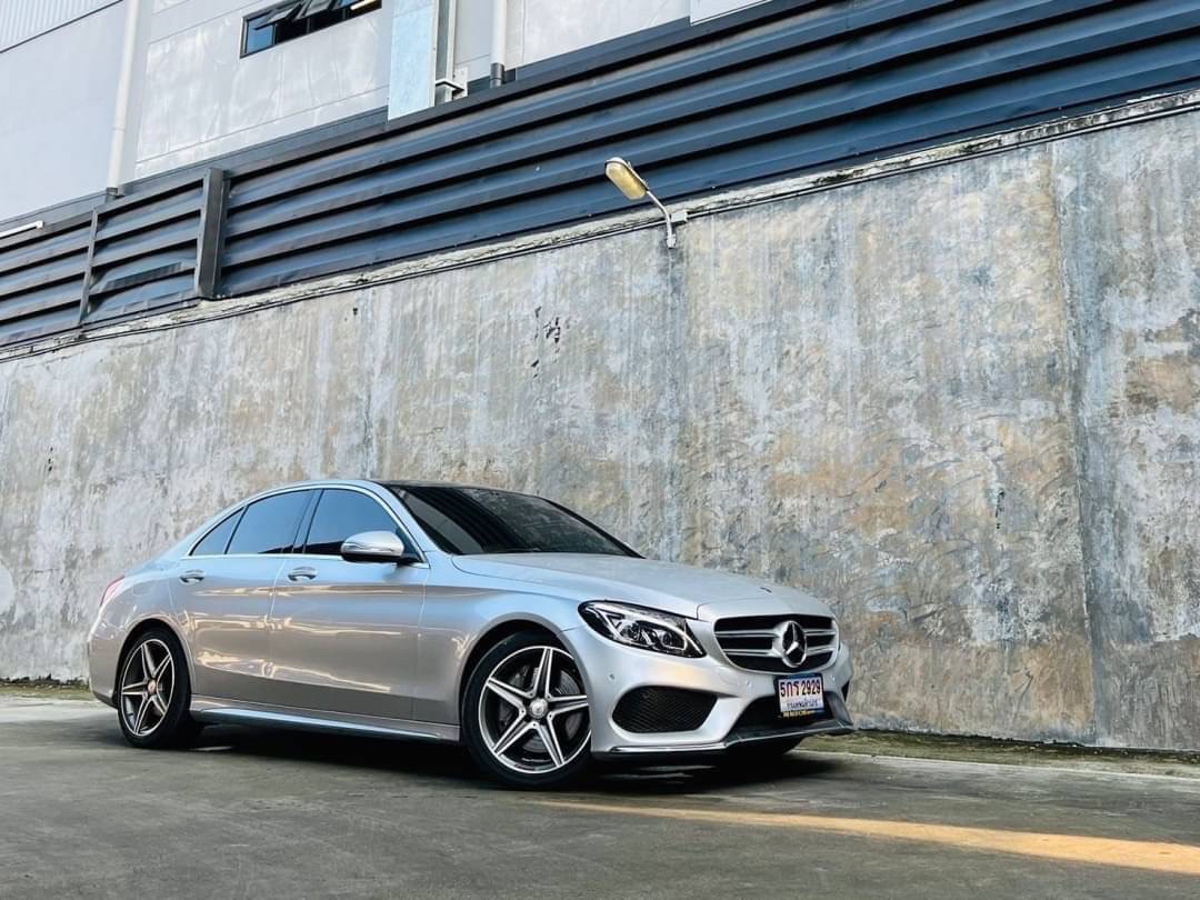 2015 Mercedes-Benz C300 BLUETEC HYBRID AMG Dynamic สีเงิน (รูปที่ 10)