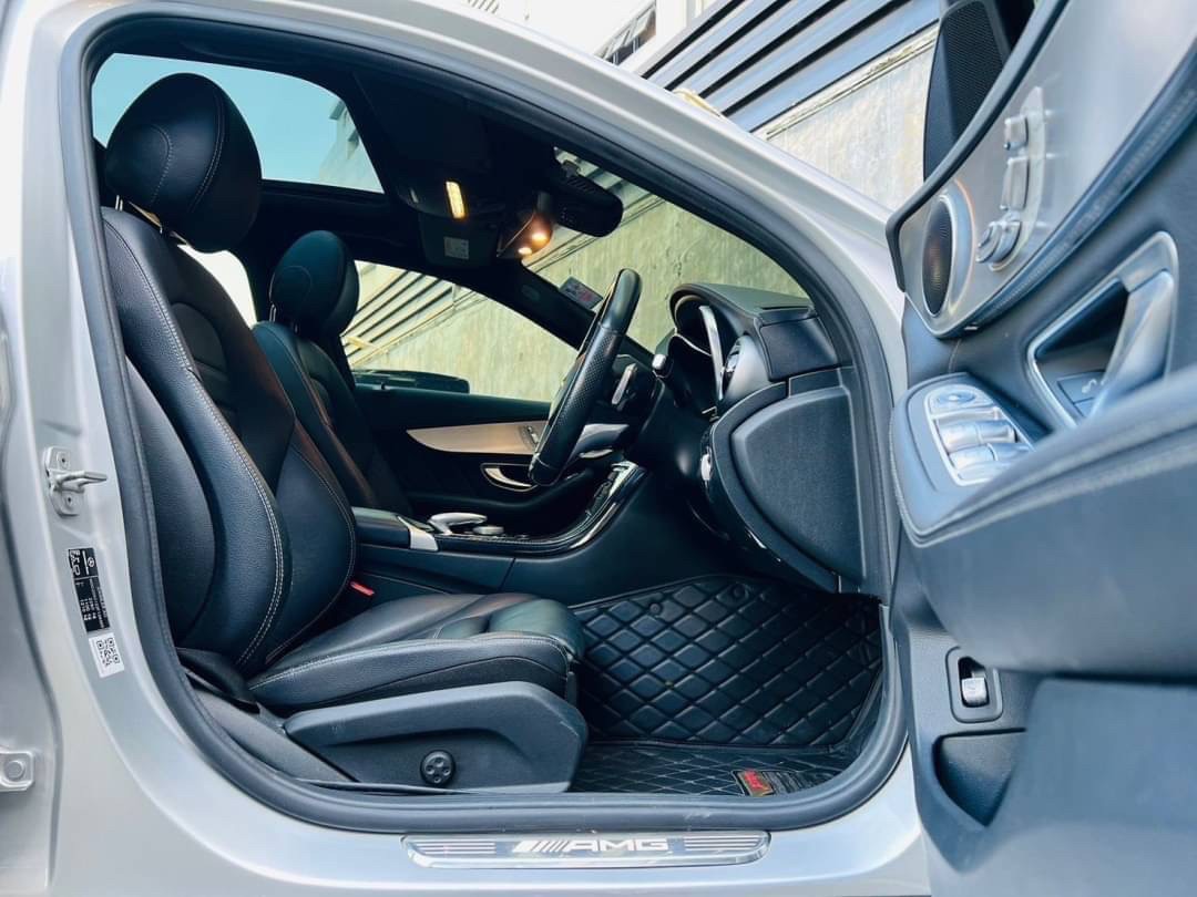 2015 Mercedes-Benz C300 BLUETEC HYBRID AMG Dynamic สีเงิน (รูปที่ 7)