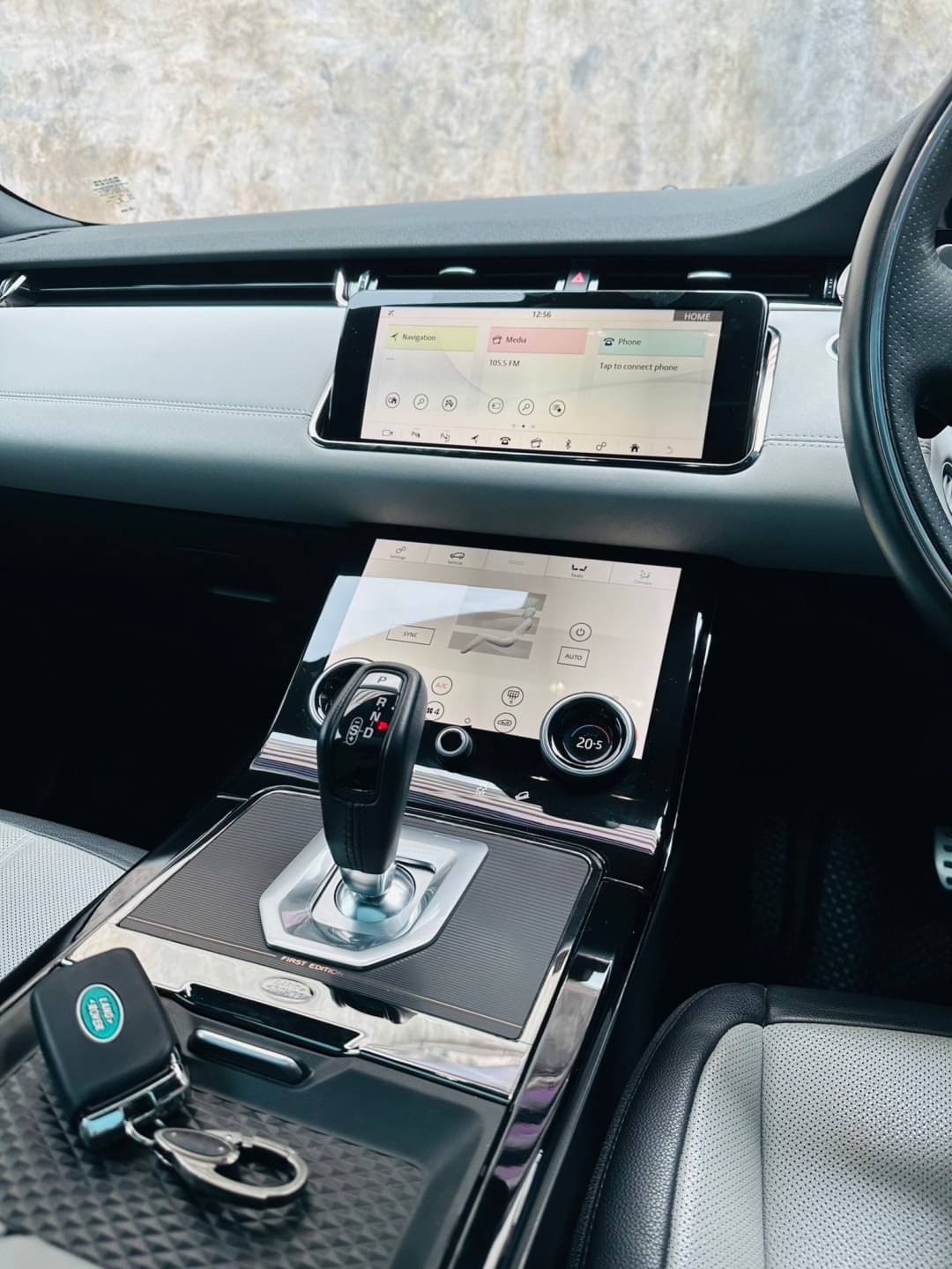 2019 Land Rover RANGE ROVER EVOQUE DIESEL 2.0 SE-R DYNAMIC สีเทา (รูปที่ 19)