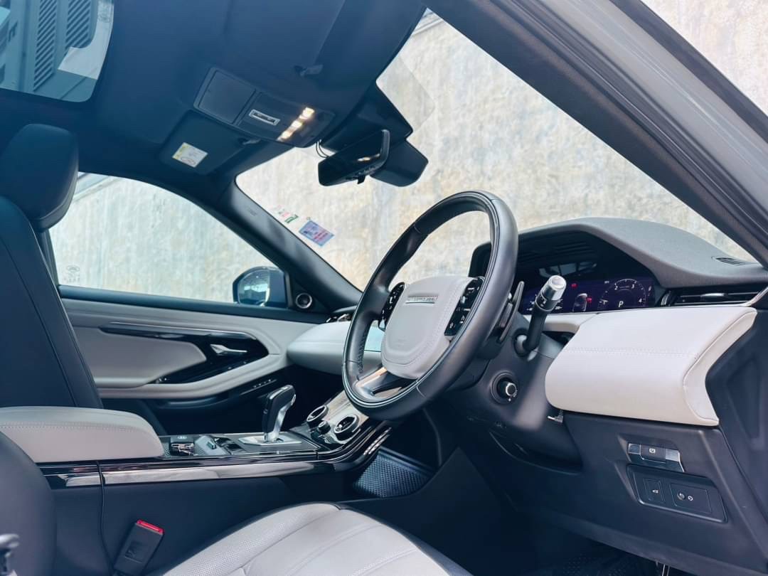 2019 Land Rover RANGE ROVER EVOQUE DIESEL 2.0 SE-R DYNAMIC สีเทา (รูปที่ 6)