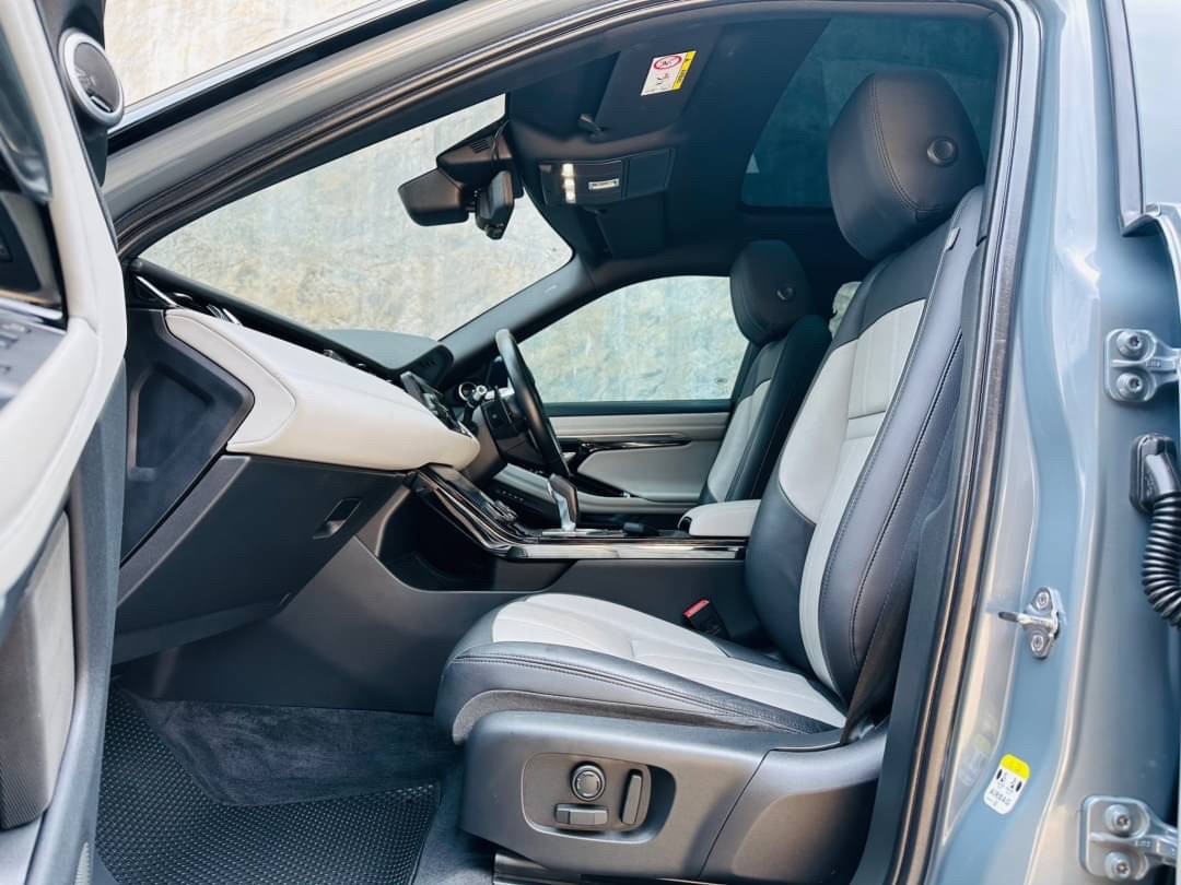 2019 Land Rover RANGE ROVER EVOQUE DIESEL 2.0 SE-R DYNAMIC สีเทา (รูปที่ 12)