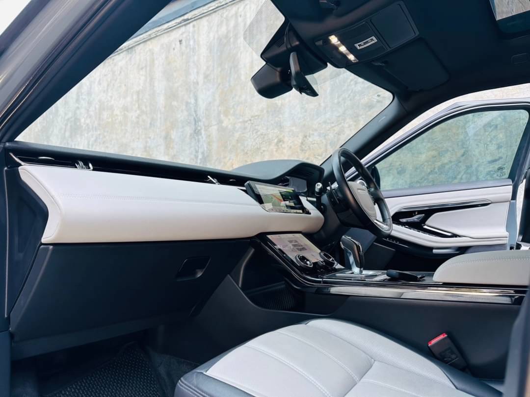 2019 Land Rover RANGE ROVER EVOQUE DIESEL 2.0 SE-R DYNAMIC สีเทา (รูปที่ 3)