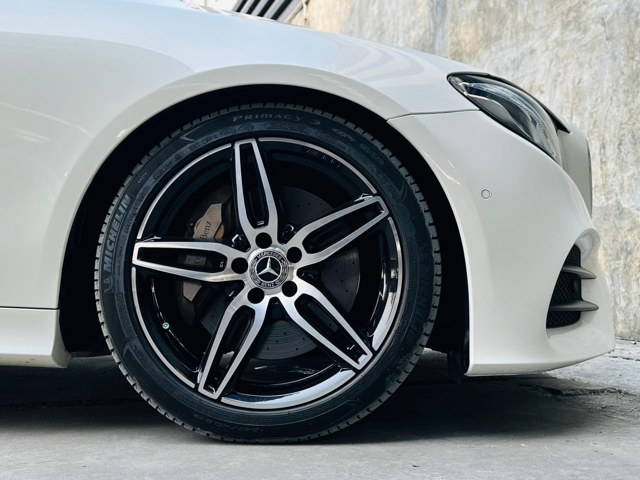 2018 Mercedes-Benz E-Class W213 E300 สีขาว (รูปที่ 12)