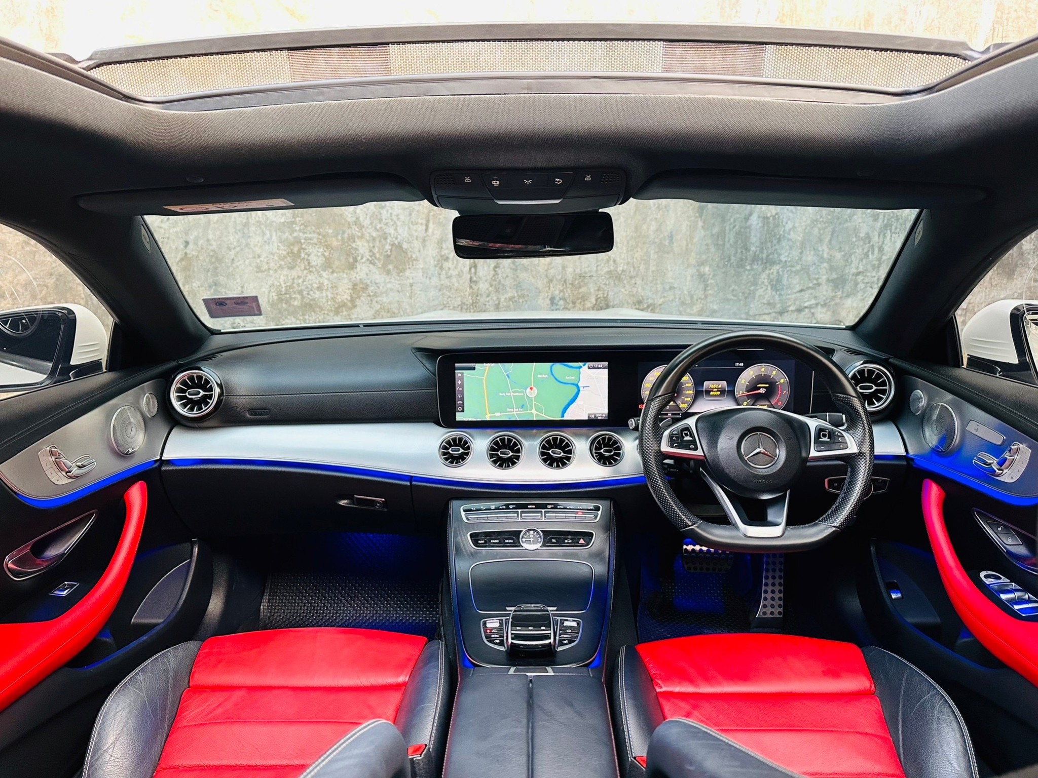 2018 Mercedes-Benz E-Class W213 E300 สีขาว (รูปที่ 9)
