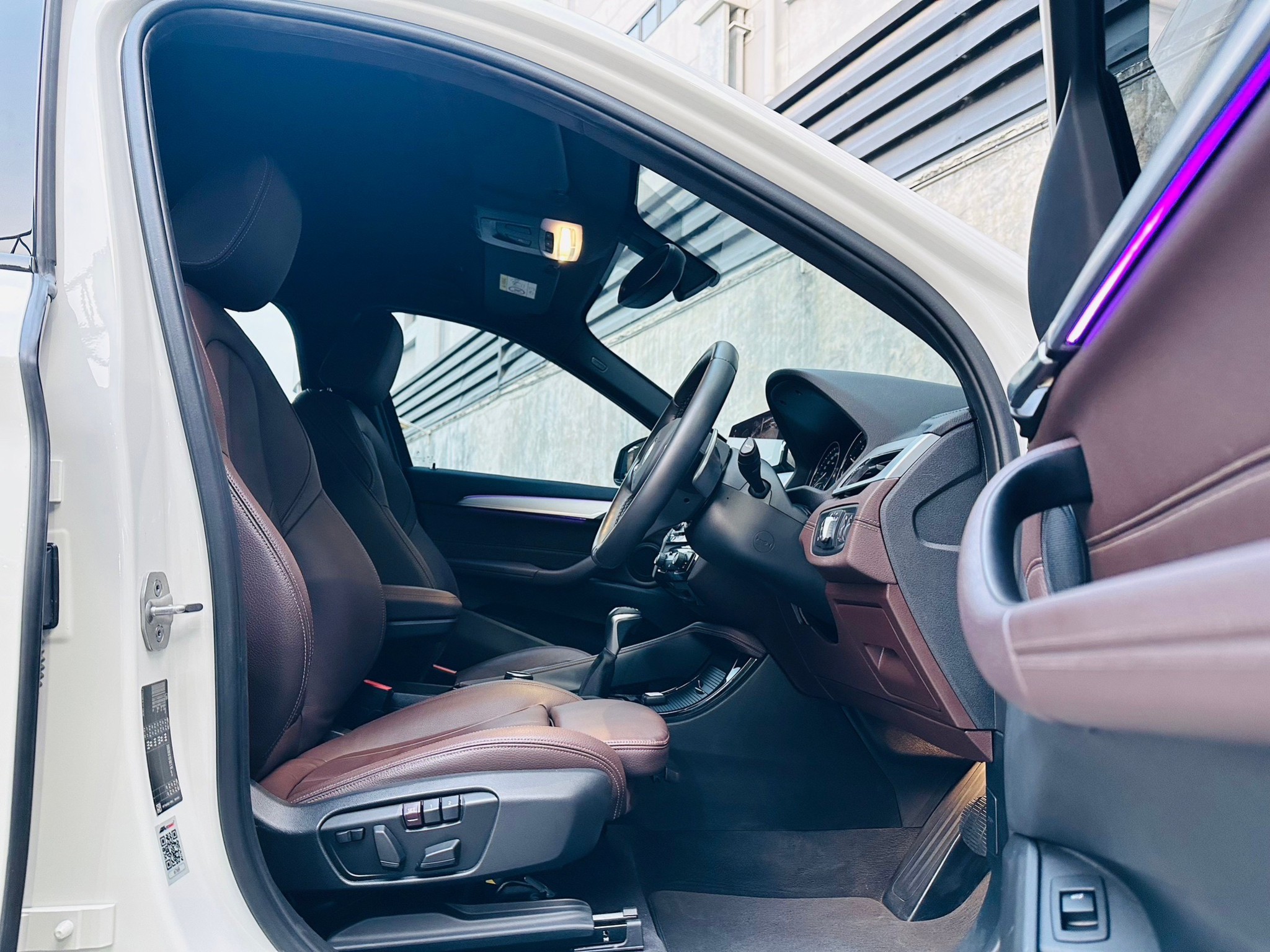 2021 BMW X1 F48 สีขาว (รูปที่ 3)