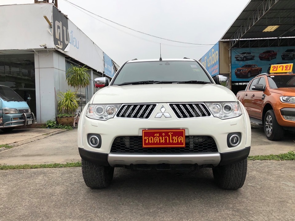 Mitsubishi Pajero Sport ปี 2011 สีขาว (รูปที่ 2)