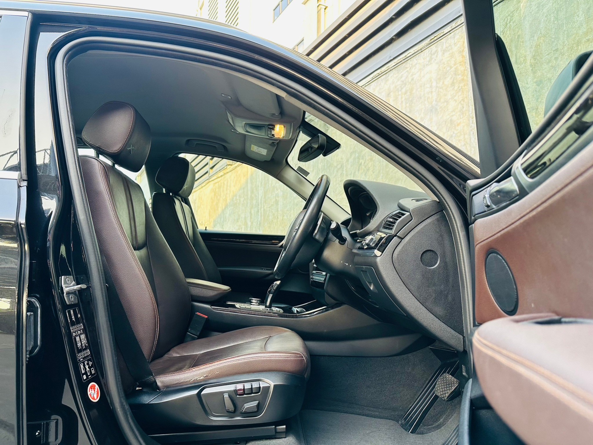 2015 BMW X3 G01 สีดำ (รูปที่ 7)