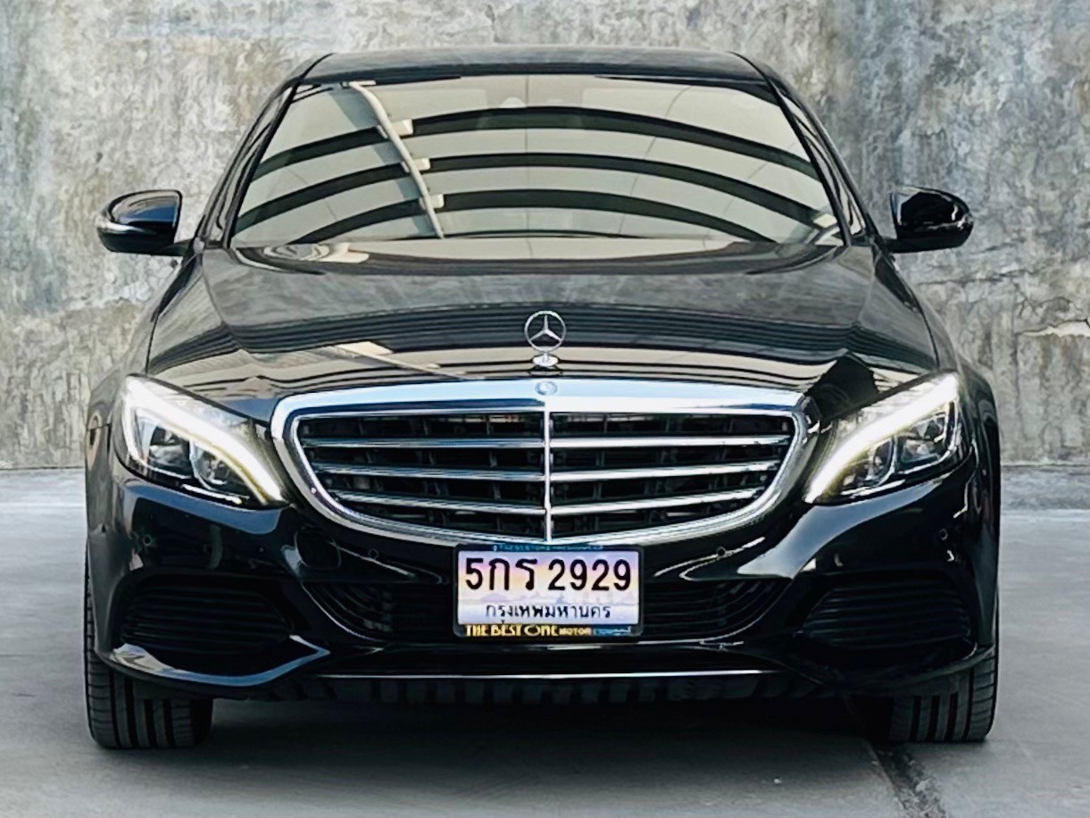 2017 Mercedes-Benz C-Class W205 C350 สีดำ (รูปที่ 3)