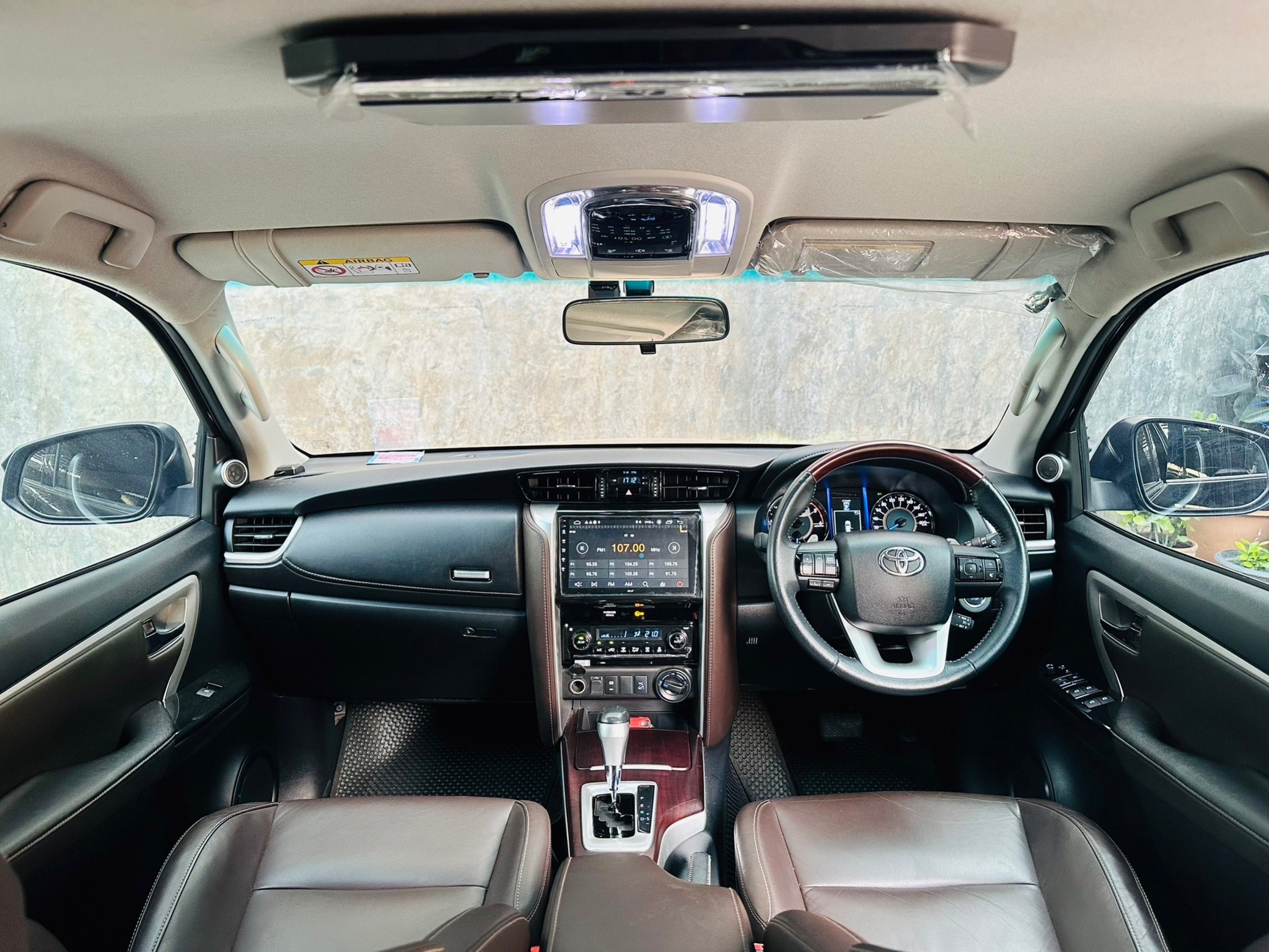 2019 Toyota Fortuner สีดำ