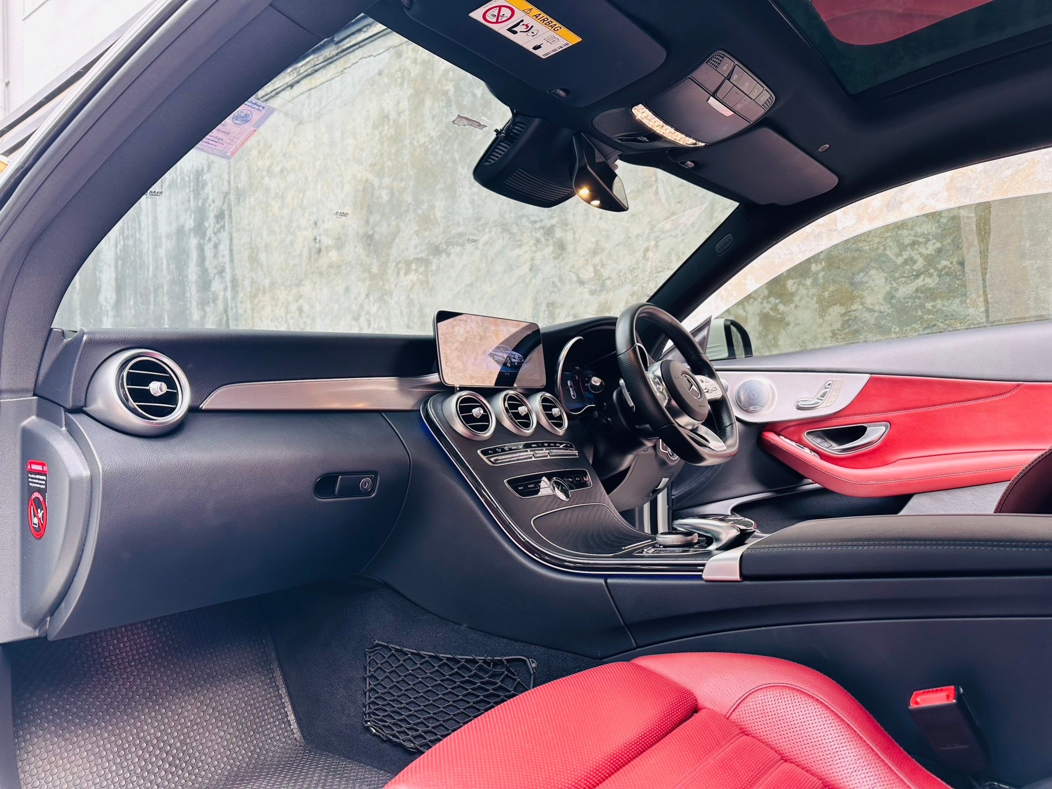 2021 Mercedes-Benz C-Class W205 C200 สีขาว (รูปที่ 14)