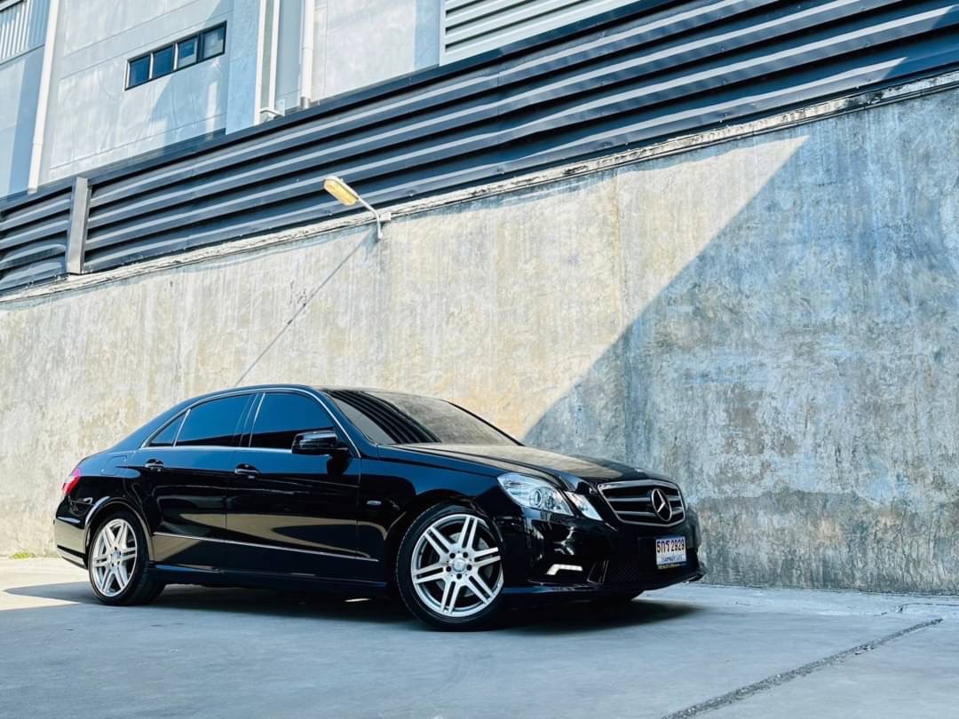 2011 Mercedes-Benz E-Class E250 CGI 2012 สีดำ (รูปที่ 10)