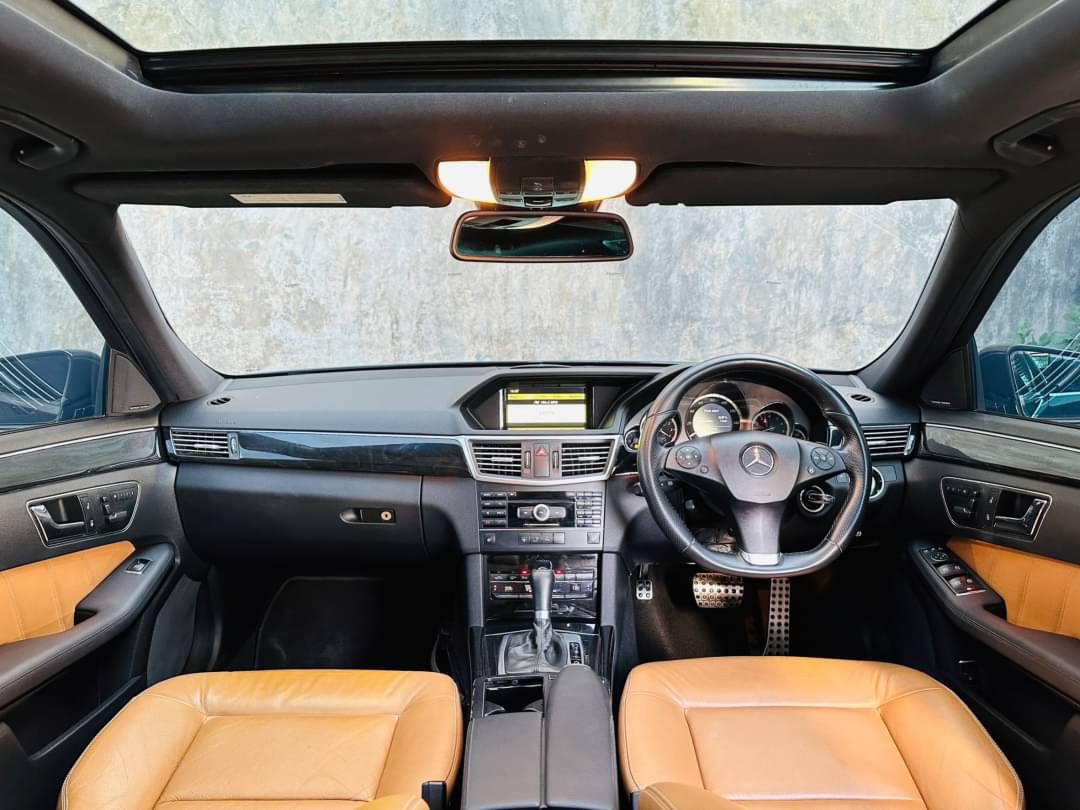 2011 Mercedes-Benz E-Class E250 CGI 2012 สีดำ (รูปที่ 5)