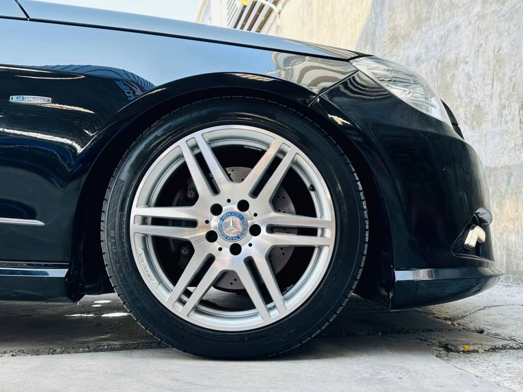 2011 Mercedes-Benz E-Class E250 CGI 2012 สีดำ (รูปที่ 2)
