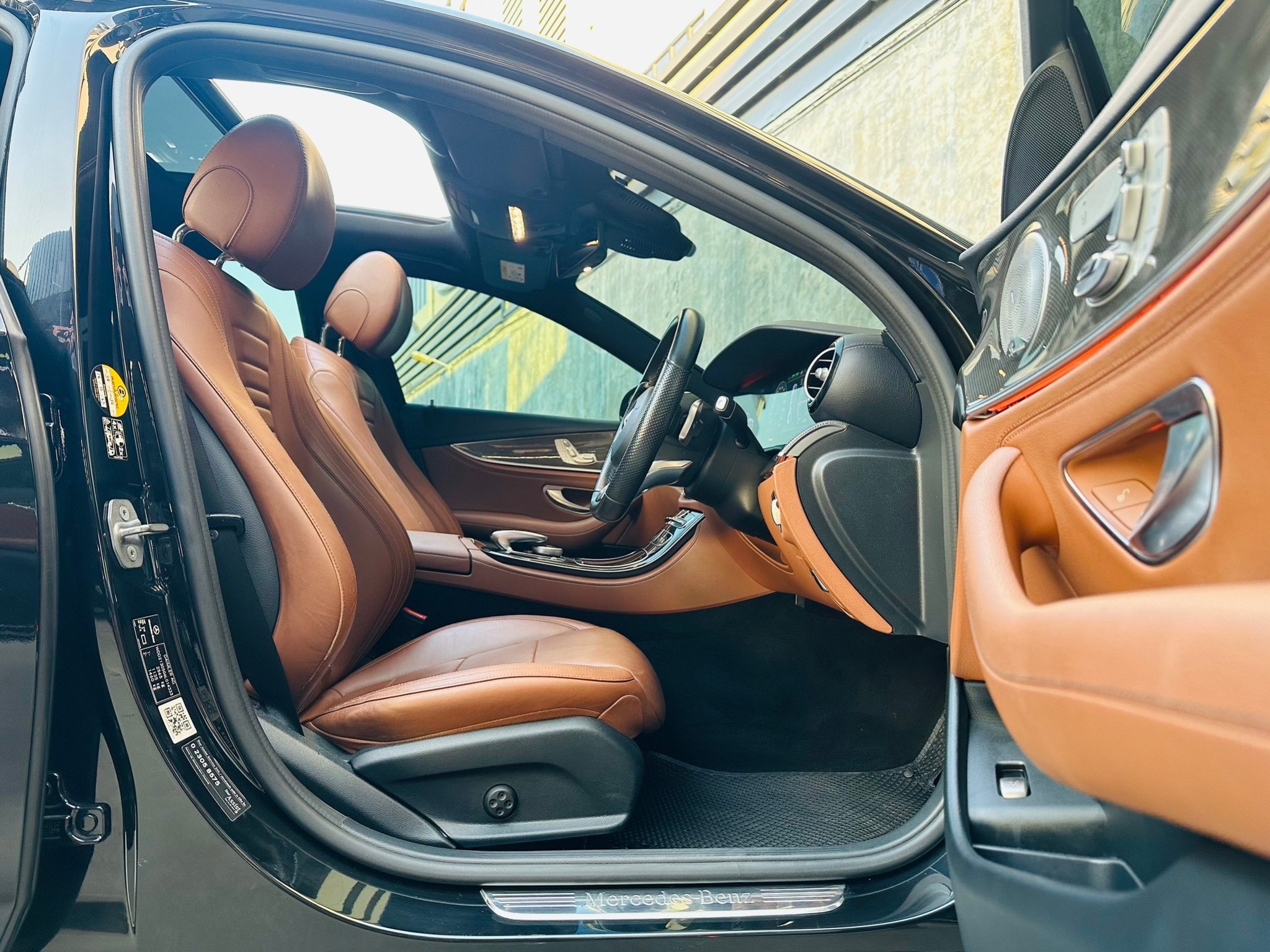 2018 Mercedes-Benz E-Class W213 E350 สีดำ (รูปที่ 3)