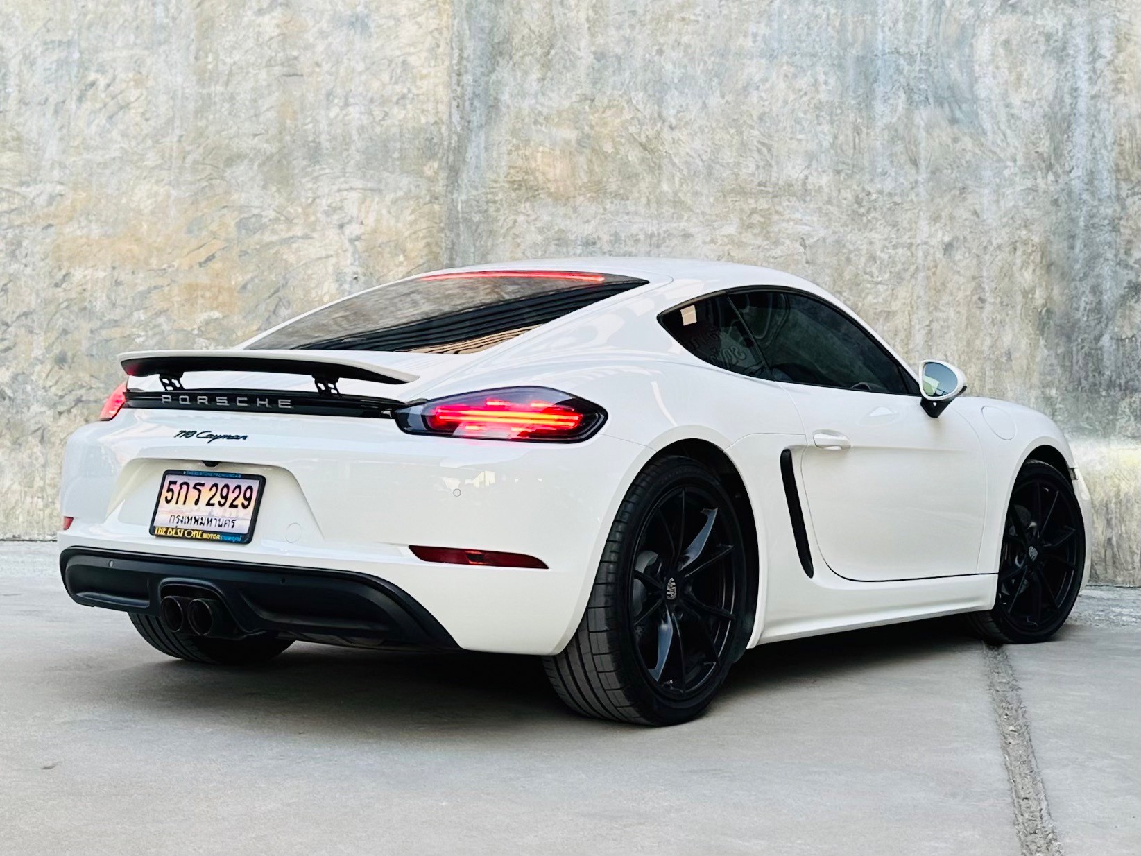 2017 Porsche Cayman 718 สีขาว (รูปที่ 12)