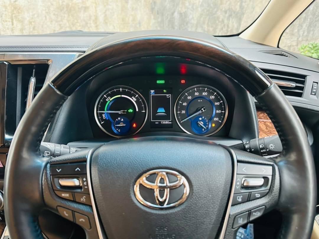2022 Toyota 2.5 HYBRID GF PACKAGE 4WD MINORCHANGE สีขาว (รูปที่ 17)