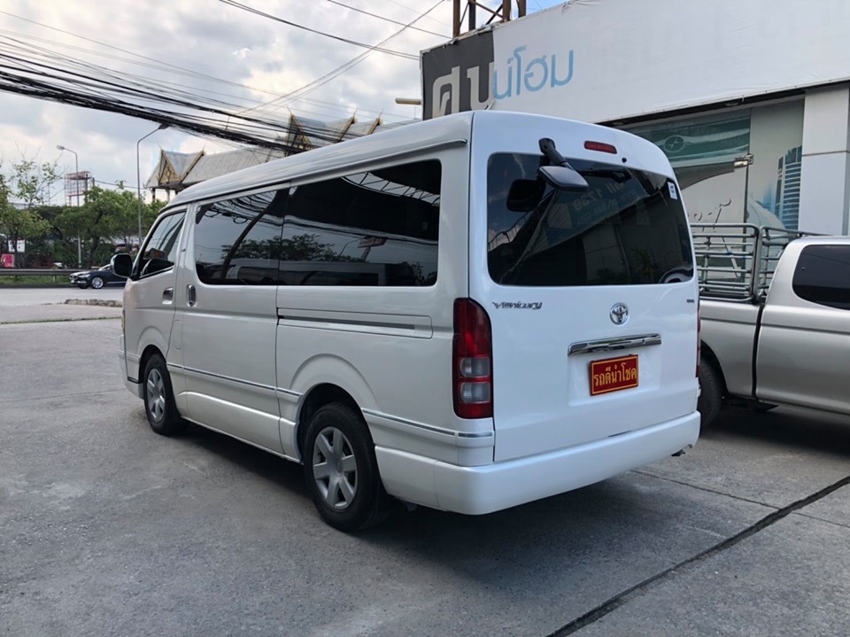 Toyota Ventury ปี 2010 สีขาว (รูปที่ 5)