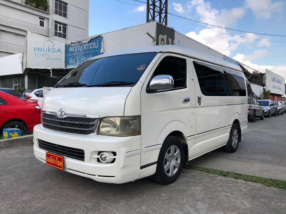 Toyota Ventury ปี 2010 สีขาว (รูปที่ 3)