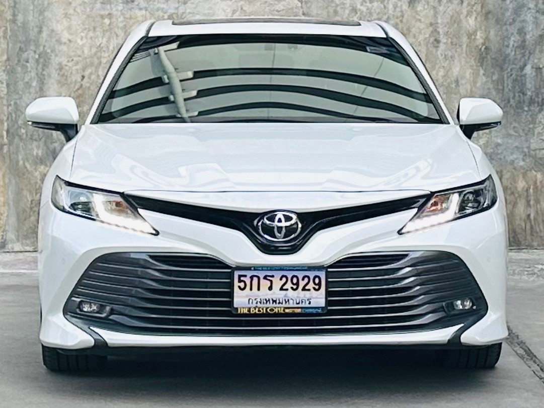 2019 Toyota Camry สีขาว (รูปที่ 14)
