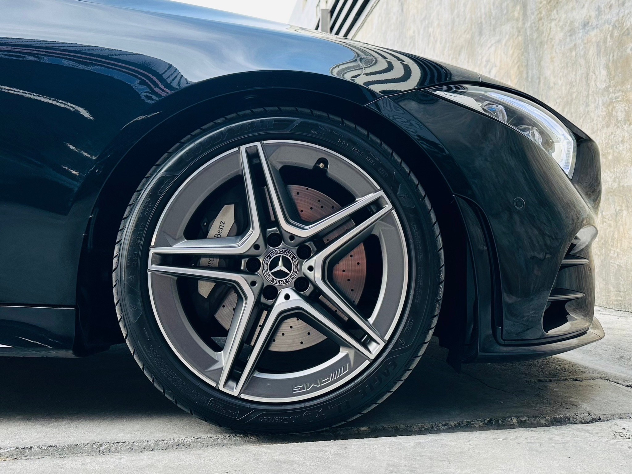 2021 Mercedes-Benz CLS-Class C257 CLS300 สีดำ (รูปที่ 3)