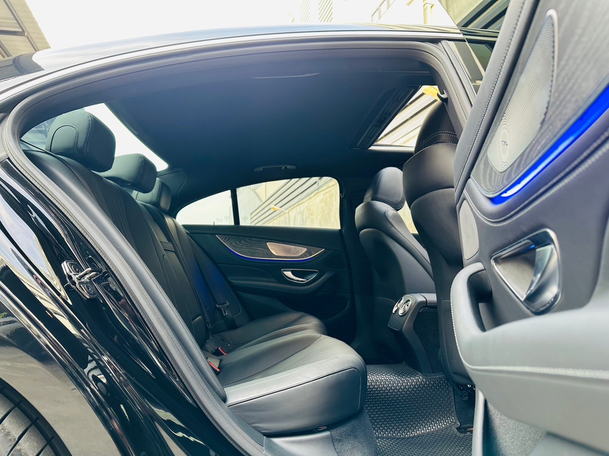 2021 Mercedes-Benz CLS-Class C257 CLS300 สีดำ (รูปที่ 9)