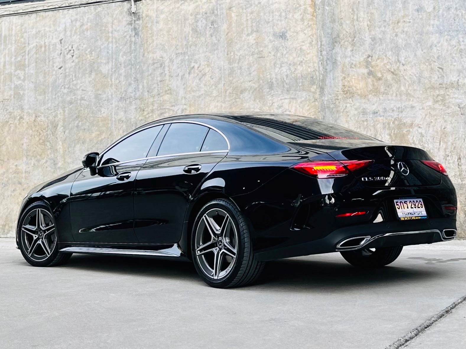 2021 Mercedes-Benz CLS-Class C257 CLS300 สีดำ (รูปที่ 8)